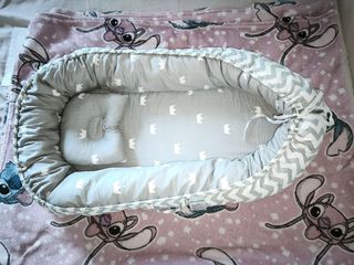 Cuna nido bebé nueva.