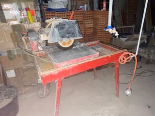 Cortadora de azulejos de agua