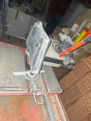 Cortadora de azulejos de agua