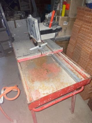 Cortadora de azulejos de agua