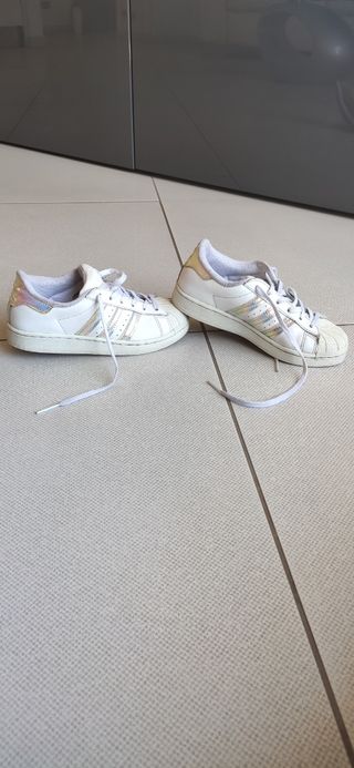 Adidas Superstar Bambina Iridescenti numero 32
