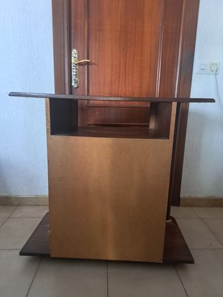 Mesa auxiliar de madera