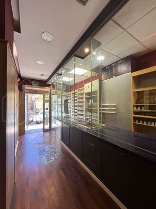 Local comercial en venta en Parque Ayala - Jardín de la Abadía - Huelín en Málaga