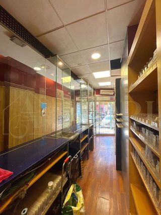 Local comercial en venta en Parque Ayala - Jardín de la Abadía - Huelín en Málaga