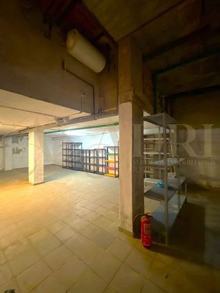 Local comercial en venta en Parque Ayala - Jardín de la Abadía - Huelín en Málaga