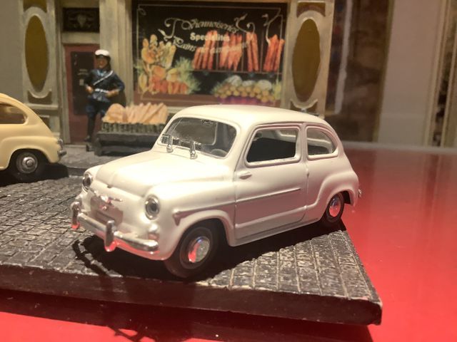 3 Coches Seat/Fiat 600 1/43 Norev Guisval Sólido.