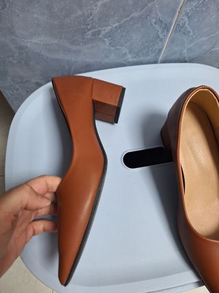 Zapatos de tacón marrones