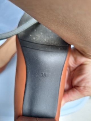 Zapatos de tacón marrones