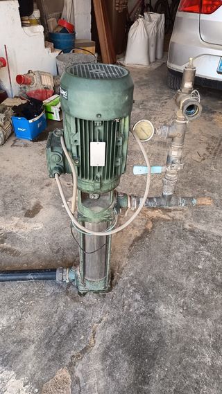 Bomba de agua Saci VAT 127-10 L