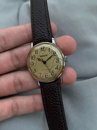 Reloj Raketa soviético