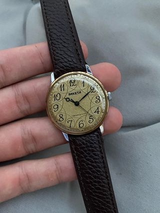 Reloj Raketa soviético