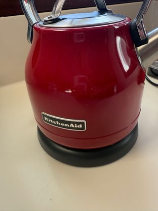 Bollitore rosso KitchenAid
