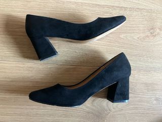 Zapatos de tacón negros talla 38 efecto ante