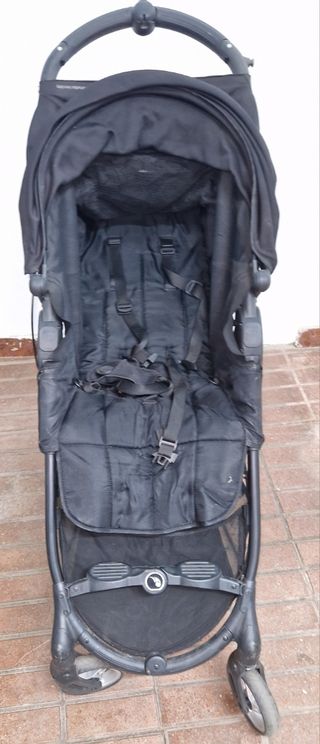 Silla de paseo plegable negra. City miny Zip 2 