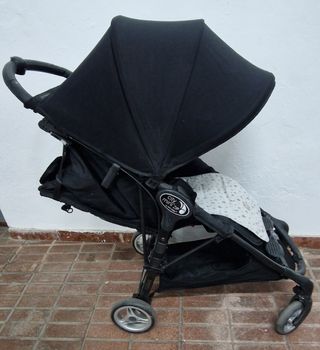 Silla de paseo plegable negra. City miny Zip 2 
