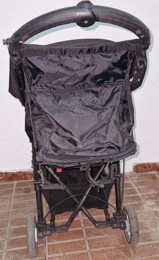 Silla de paseo plegable negra. City miny Zip 2 