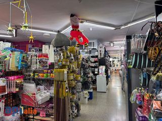 Local comercial en venta en La Plana en Esplugues de Llobregat