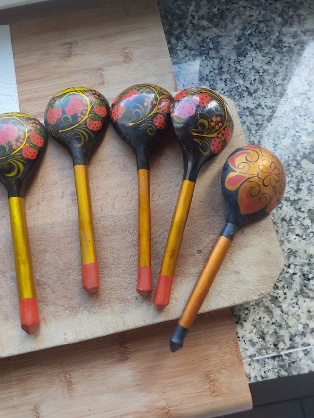 7 Cucchiai Legno Russi Decorati