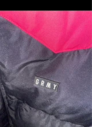 Chaqueta acolchada GRMY negra y rosa