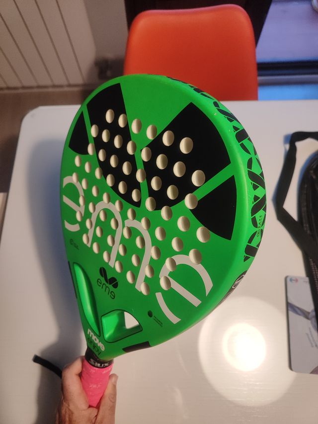 Pala de pádel Eme 100% Carbono