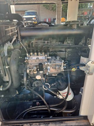 Grupo Electrógeno 30 KVAS