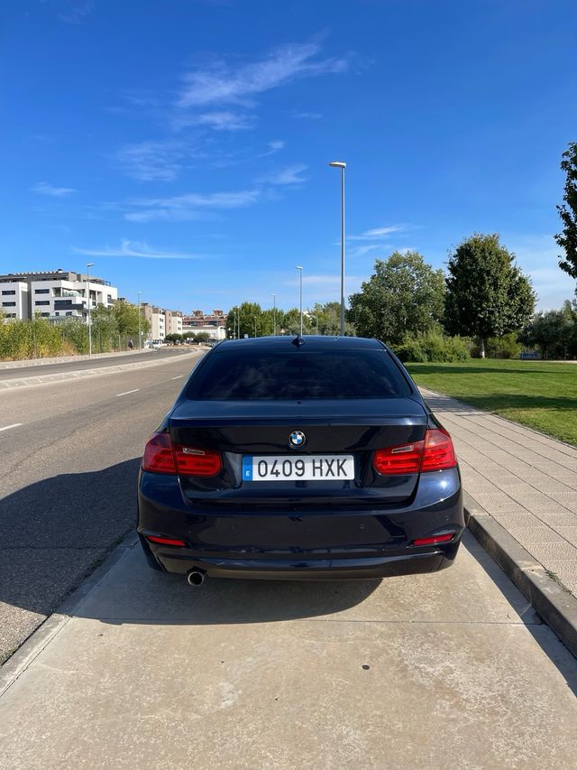 BMW 318D 2014 Nacional - Impecable