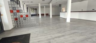 Local comercial en venta en Zona Industrial en Prat de Llobregat, El