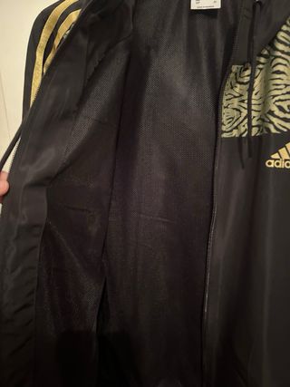 Chaqueta Adidas Negra Dorada Talla S animal print