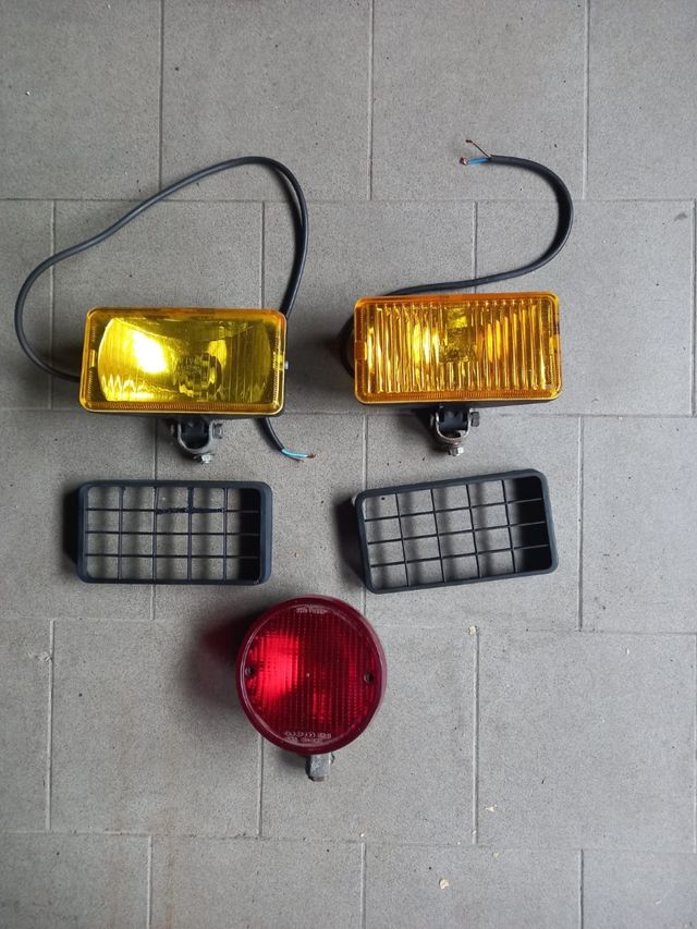 Fendinebbia anni 80 + retronebbia anni 70