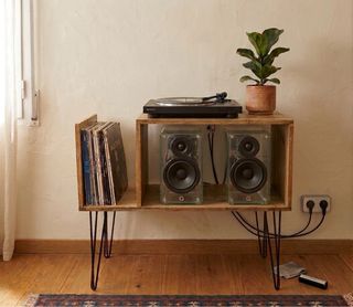 Mesa de tocadiscos artesanal – Estilo Mid Century