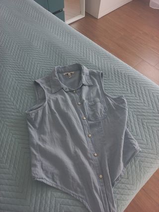 Lote Ropa Talla S: Top Negro y Shorts