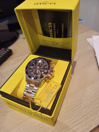 Reloj Invicta Specialty Hombre Negro/Dorado