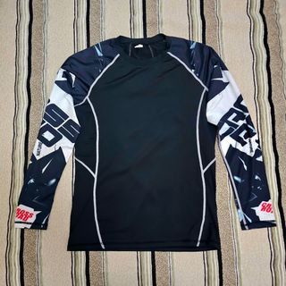 Camiseta deportiva compresión manga larga