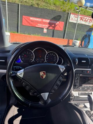 Porsche Cayenne S 2003
