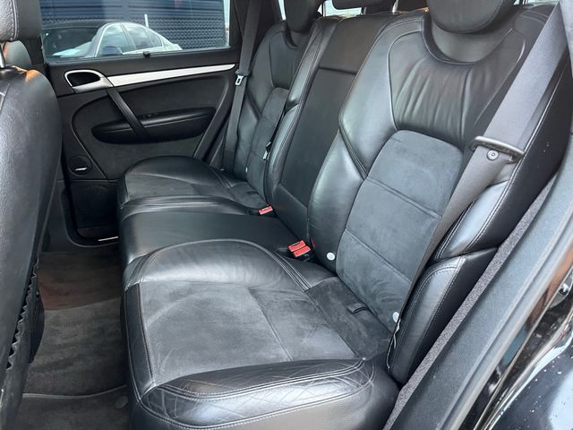 Porsche Cayenne GTS / 2008 