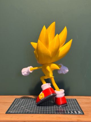 Figura Super Sonic Amarillo