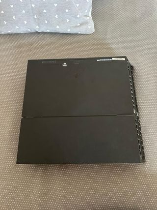 PlayStation 4 (PS4) Nera