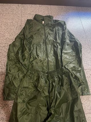 Traje impermeable talla XL