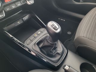 KIA Stonic 1.0 TGDi 100CV MHEV Drive