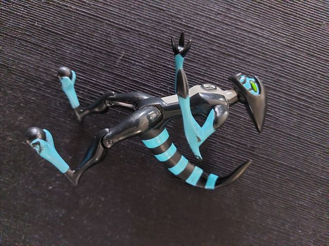 XLR8 Ben 10 con destriero