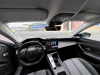 Peugeot 408 2023