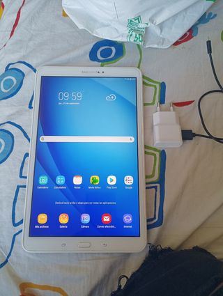 Tablet Samsung Blanca y Azul
