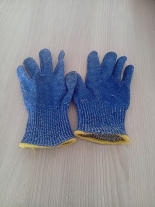 Guantes de protección azul y amarillo