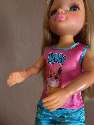 Dormitorio Nancy con mascota y accesorios