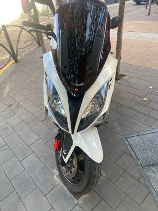 Maxi Scooter Kymco Xciting 500Ri