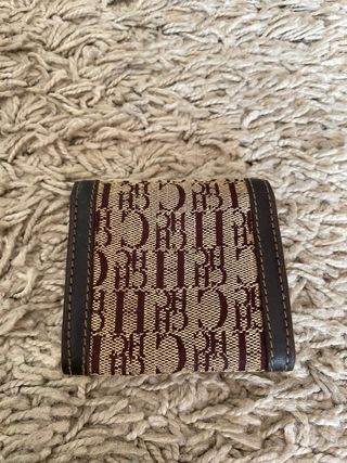 Monedero Carolina Herrera Marrón