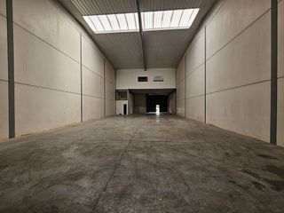 Nave industrial en venta en Daganzo de Arriba