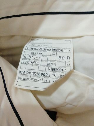 Traje chaqueta negro marengo con rayita finitas . 