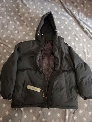 Chaqueta de invierno gruesa gris nueva con etiquet