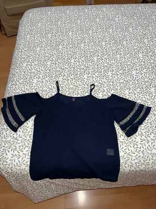 Blusa tirantes hombros descubiertos azul marino